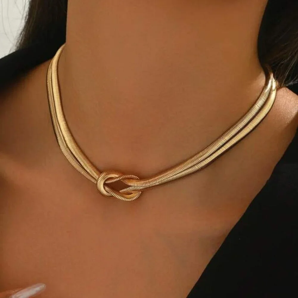 18K Gold Filled Knot Choker Necklace | 15.7